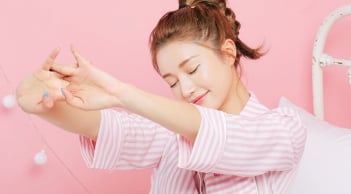 7 thói quen làm đẹp buổi sáng giúp làn da tươi tắn và gương mặt rạng rỡ hơn mỗi ngày