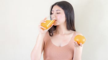 5 loại nước giúp da vừa đỡ sạm nắng vừa chậm lão hóa trong mùa hè