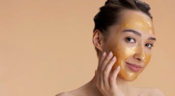 4 cách làm mặt nạ đu đủ giúp da sáng và hỗ trợ làm mờ thâm tại nhà