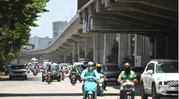 Bắc Bộ và Trung Bộ sắp hứng đợt nắng nóng diện rộng, nhiệt độ có nơi vượt 38 độ