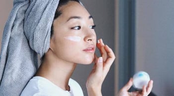 Hoạt chất chống lão hóa được nhiều tín đồ làm đẹp ưa chuộng nhờ khả năng cải thiện nếp nhăn