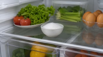 Vì sao nên để một bát muối trong tủ lạnh? Nhiều người biết lợi ích liền vội vàng làm theo