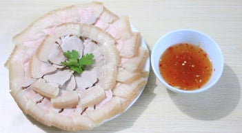 Mẹo luộc thịt lợn thơm ngon, trắng tinh, không bã