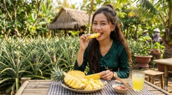 Giá dứa rẻ ngập chợ nhưng 4 nhóm người này tuyệt đối không được ăn kẻo rước họa