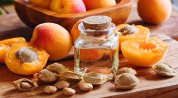 Quả mơ có tác dụng gì với làn da? Cách tận dụng loại quả mùa hè này để chăm sóc sắc đẹp