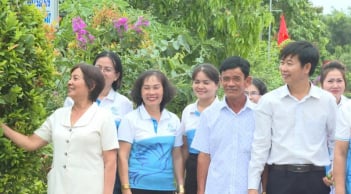 Phụ nữ sống xanh đang tạo nên phong trào ở Tây Ninh và Đồng Tháp
