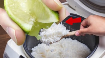 Tại sao bạn nên vắt vài giọt chanh vào nồi cơm?