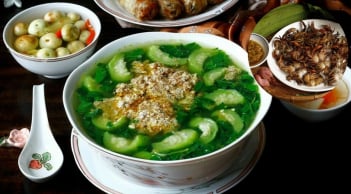 Vì sao dùng cua giã tay nấu canh ngon hơn dùng cua xay?