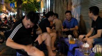 Vì sao có người dễ bị muỗi đốt nhiều hơn người khác? Không phải vì “da thịt thơm”