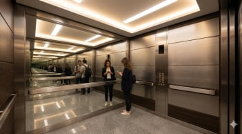Tại sao nhiều thang máy đều đặt gương lớn bên trong? Công dụng thật sự không chỉ để soi