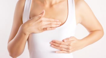 5 dấu hiệu cảnh báo bệng K vú ở phụ nữ: Ai cũng nên biết sớm