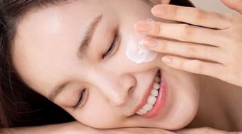 5 thói quen mùa hè khiến làn da lão hóa nhanh hơn mà nhiều người không nhận ra