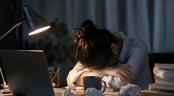 7 dấu hiệu cho thấy bạn đang kiệt sức về tinh thần mà không nhận ra