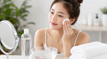 Rửa mặt bằng nước muối có thật sự giúp da sạch và sáng hơn? Muốn hiệu quả phải dùng đúng cách