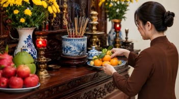 Thắp hương xong đừng để quá lâu: 3 thứ nên hạ sớm