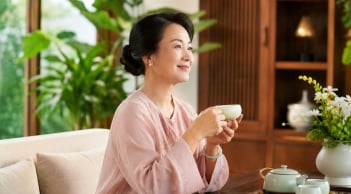 Phụ nữ có 4 đặc điểm này thường mang phúc lộc cho gia đình, càng lớn tuổi cuộc sống càng yên ấm
