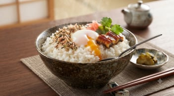 Chỉ một thay đổi nhỏ khi nấu cơm: Bí quyết ổn định đường huyết, mỡ máu cực hay cho cả gia đình!