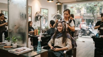 Nhuộm tóc thường xuyên gây ung thư? Đây là 5 nhóm người 'đại kỵ' với thuốc nhuộm