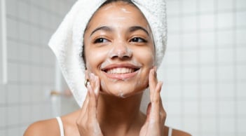 4 thói quen chăm sóc da cần tránh nếu không muốn nếp nhăn xuất hiện sớm