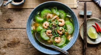 Mướp lành tính nhưng 3 nhóm người không nên ăn, tránh hại sức khỏe