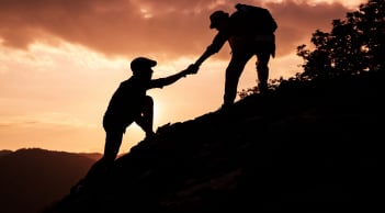 Bảo hiểm y tế và những nghĩa cử cao đẹp trao thêm niềm tin cho đời