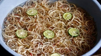 Mẹo thái hoa chuối trắng tinh, không thâm xỉn