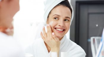 Bí quyết chăm sóc da trước ngày cưới: Lộ trình làm đẹp giúp cô dâu tự tin tỏa sáng