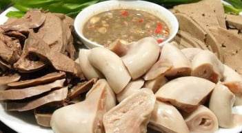 Cách luộc lòng ngon giòn sần sật