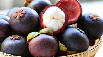 Tại sao nhiều khách sạn không cho mang măng cụt vào trong phòng?