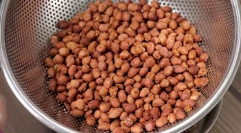 Người mắc 1 trong 5 bệnh này không nên ăn lạc