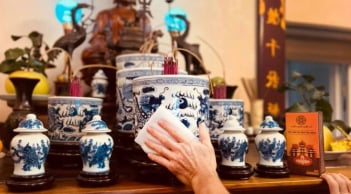 3 dấu hiệu bất thường trên bàn thờ bị coi là điềm chẳng lạnh