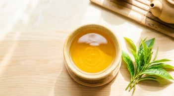 Mỗi ngày uống một cốc nước chè xanh, cơ thể nhận được 5 lợi ích đặc biệt này