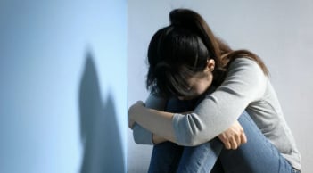 Nhiều phụ nữ rơi vào rối loạn tâm thần nhưng không dám cầu cứu