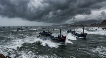 21 tỉnh, thành được yêu cầu khẩn trương ứng phó áp thấp nhiệt đới trên Biển Đông
