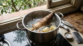 Mẹo khử sạch độc tố trong măng tươi chỉ trong 'chớp mắt'