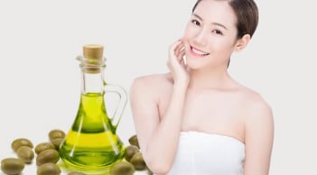 Tinh dầu bưởi có tác dụng gì? Những lợi ích cho da, tóc và cách sử dụng an toàn