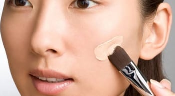 Trang điểm mịn lì trở lại: Xu hướng makeup giúp làn da đẹp như phủ một lớp nhung
