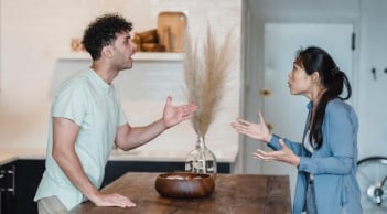 Nghiên cứu tâm lý: Vợ chồng cãi nhau càng nhiều càng dễ hạnh phúc