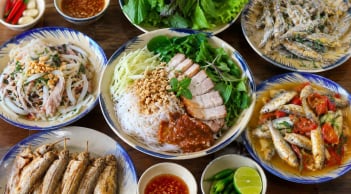 Khám phá món ăn miền Trung: Bún mắm nêm Đà Nẵng và cá dẫu Bình Thuận