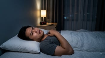 Ngủ mỗi đêm nhưng cơ thể vẫn âm thầm gặp nguy hiểm: Hơn 4 triệu người Việt có thể đang mắc hội chứng này