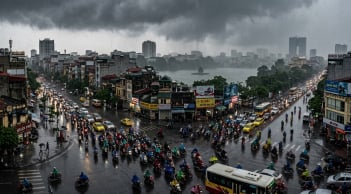 Dự báo thời tiết ngày mai 24/8: Hà Nội mưa to, có nơi mưa rất to, đề phòng lốc sét