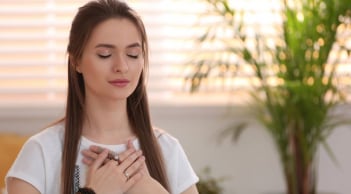 Thói quen chữa lành giúp người trưởng thành kết nối với chính mình