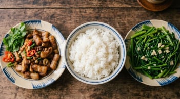 3 cách ăn cơm không bị tích mỡ thừa
