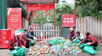 Phụ nữ sống tích cực: Khi những việc nhỏ tạo nên cộng đồng văn minh