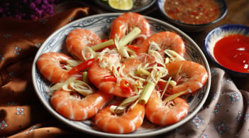 Mẹo hấp tôm đỏ au chắc thịt