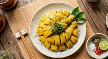 Luộc gà không dùng nước, cần chuẩn bị nguyên liệu gì?