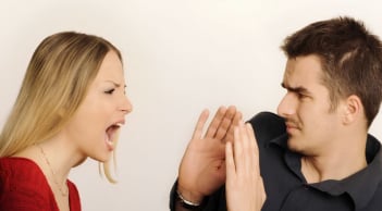 Khi đàn ông cũng là nạn nhân của bạo lực tinh thần trong gia đình