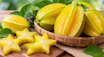 Những người nên thận trọng khi ăn quả khế