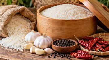 Cách giữ gạo lâu mốc, không mối mọt: Cho 3 thứ này vào, gạo để lâu vẫn khô, ít mọt