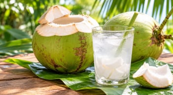 Uống nước dừa mỗi ngày có tốt không? 4 điều cần biết